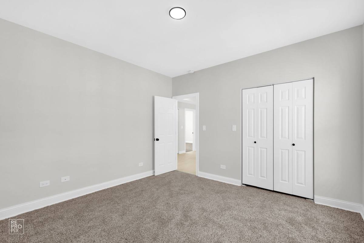 Apartment for rent at 310 N Menard, Chicago, IL 60644