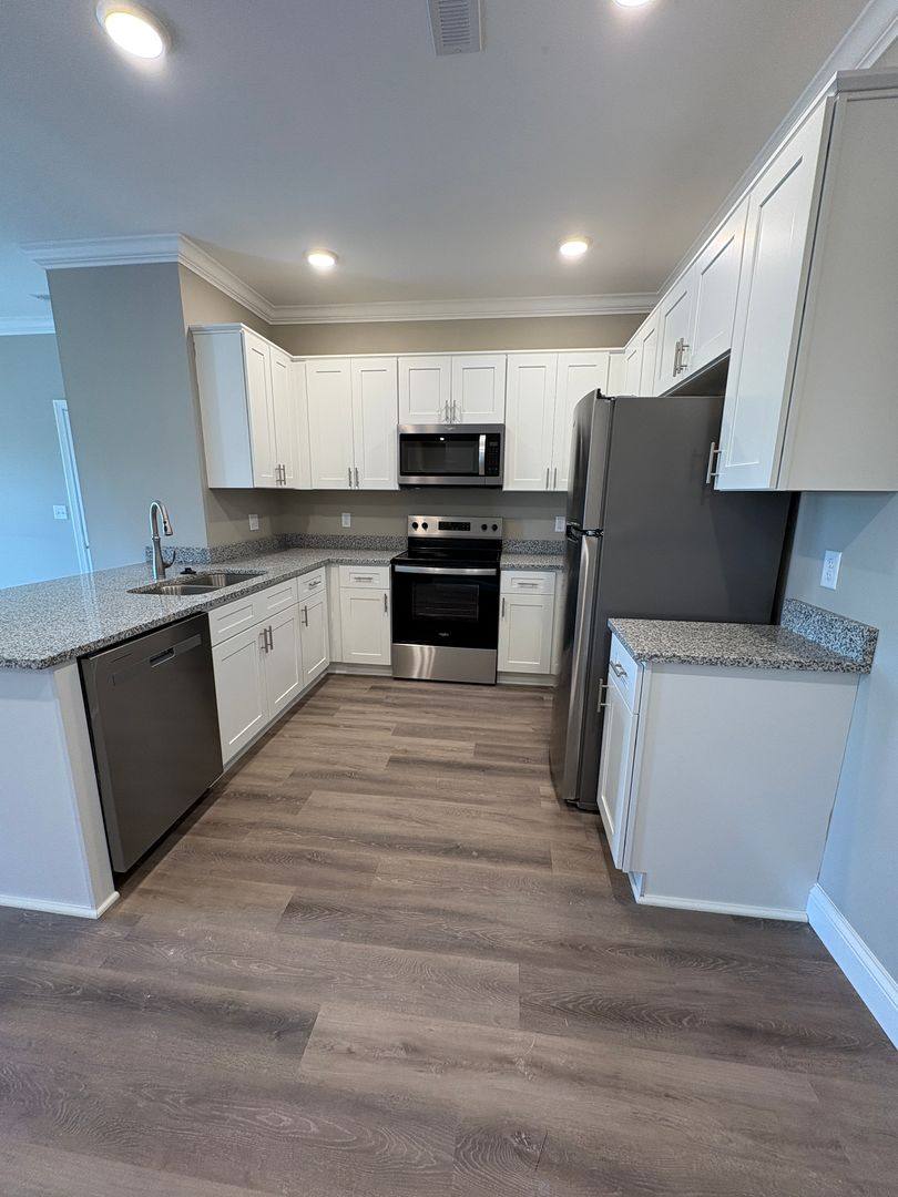 Apartment for rent at 5222 Bakers Spring St, Bowling Green, KY 42101