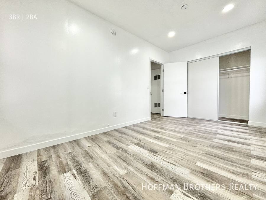 Apartment for rent at 1518 W 11th Place #1 2, Los Angeles, CA 90015