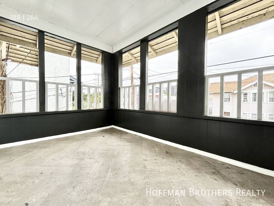 Apartment for rent at 1518 W 11th Place #1 2, Los Angeles, CA 90015