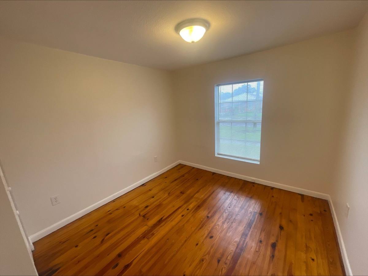 Apartment for rent at 608-04 Houma Blvd, Metairie, LA 70001