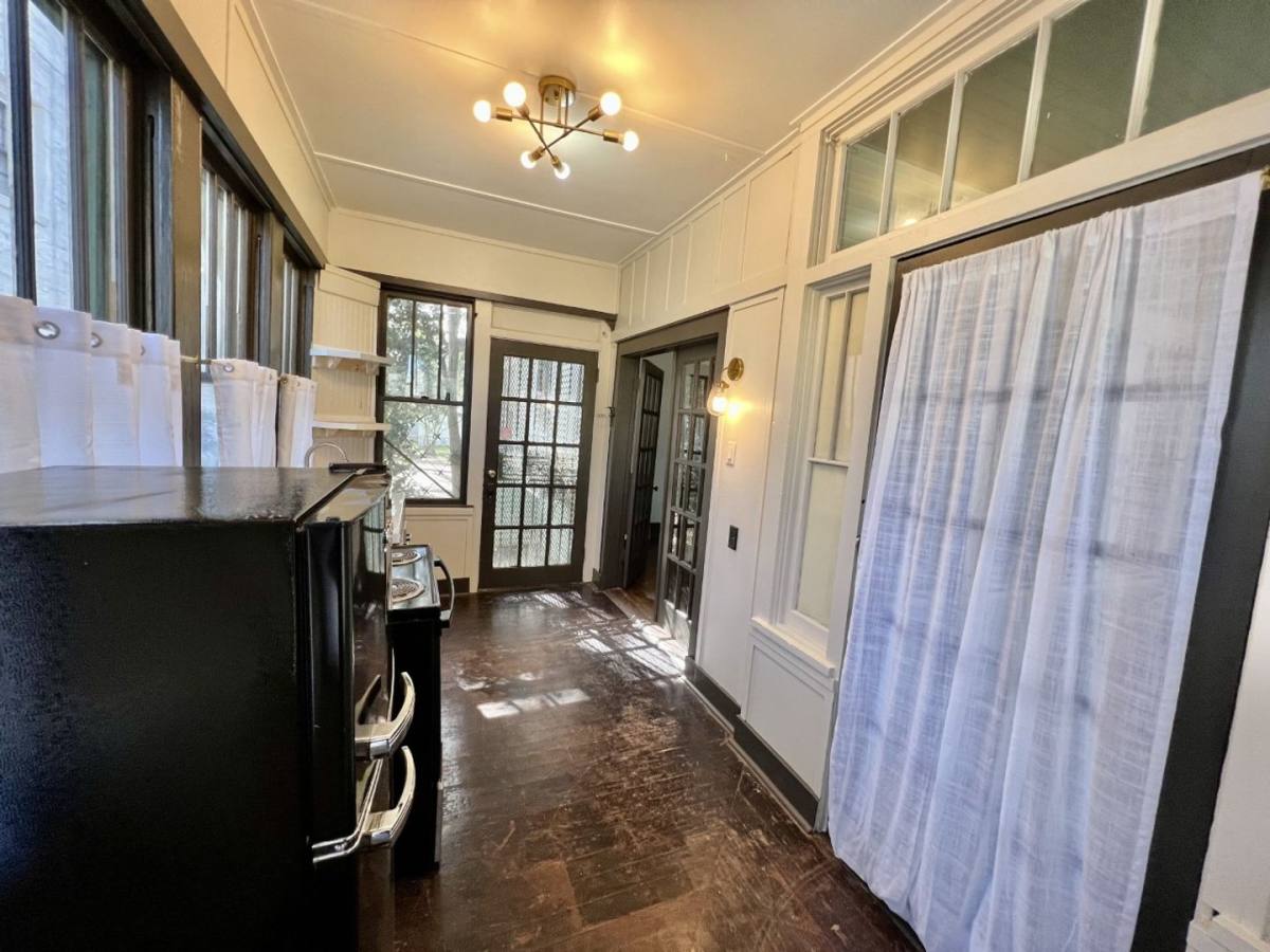 Apartment for rent at 408 E State St, Baton Rouge, LA 70802