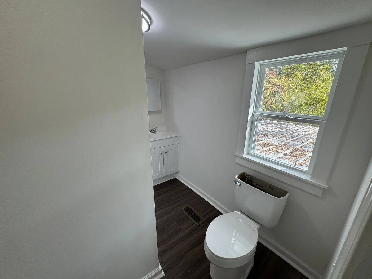House for rent at 124 Hedge St, Central, SC 29630