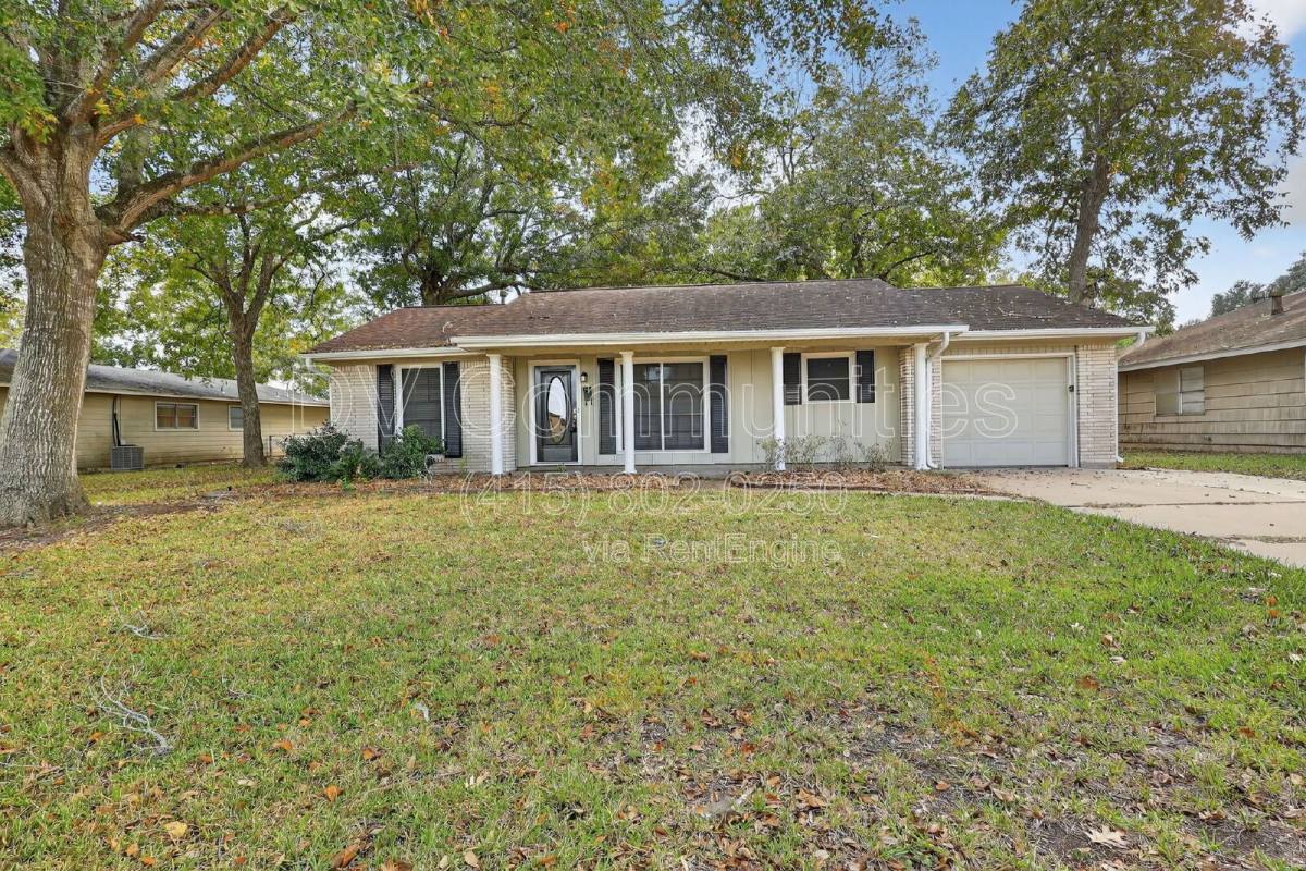 House for rent at 3828 Ave N, Rosenberg, TX 77471