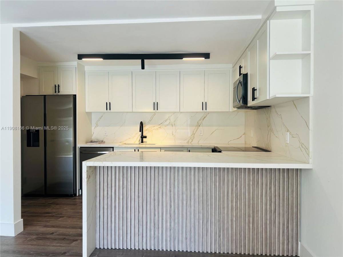 Apartment for rent at 201 Jefferson Ave, Miami Beach, FL 33139