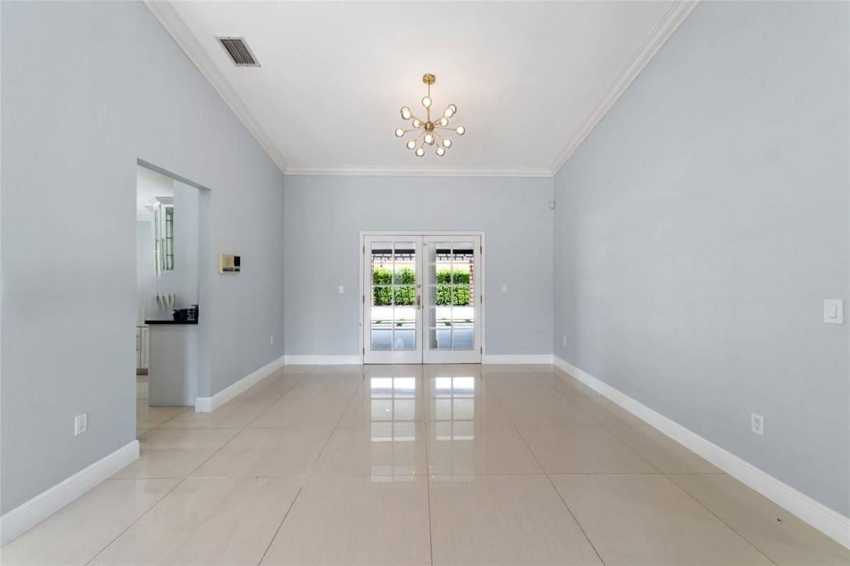 House for rent at 6821 Winged Foot Dr, Hialeah, FL 33015