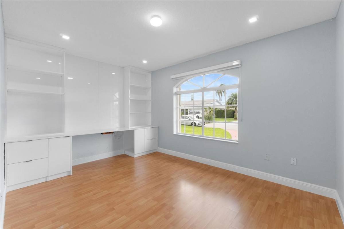 House for rent at 6821 Winged Foot Dr, Hialeah, FL 33015