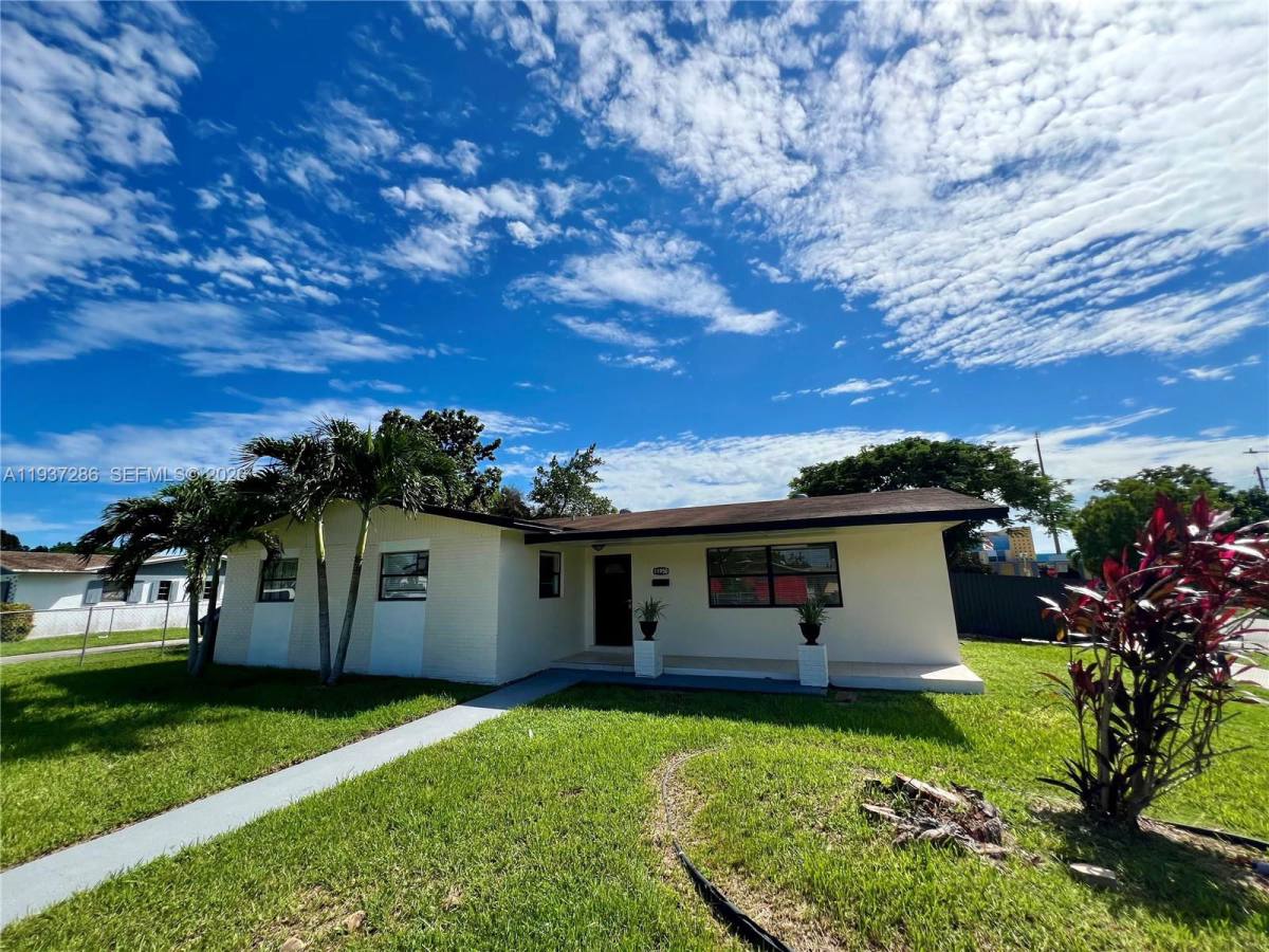 House for rent at 11950 SW 199th St #1, Miami, FL 33177