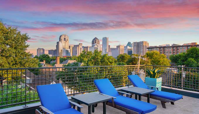 Apartment for rent at 2525 Worthington St, Dallas, TX 75204