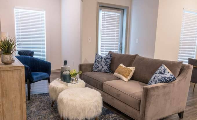 Apartment for rent at 3741 Post Oak Blvd, Euless, TX 76040