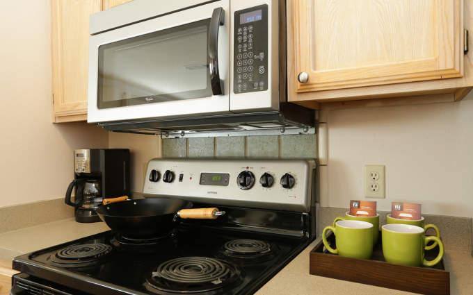 Apartment for rent at 1901 NE Green Oaks Blvd, Arlington, TX 76006