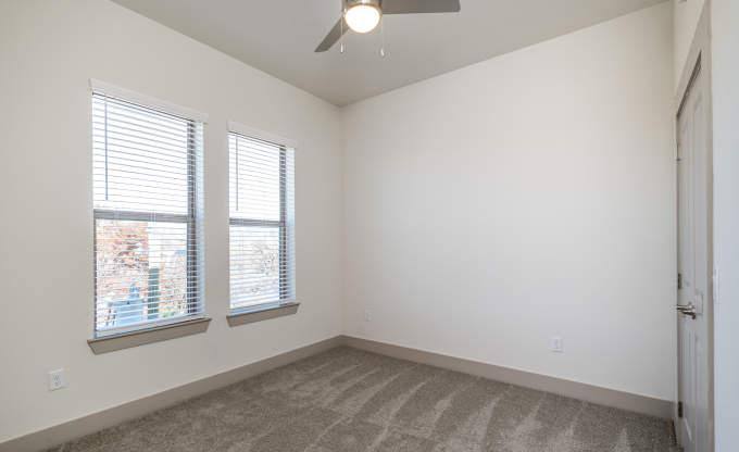Apartment for rent at 888 N Zang Blvd, Dallas, TX 75208