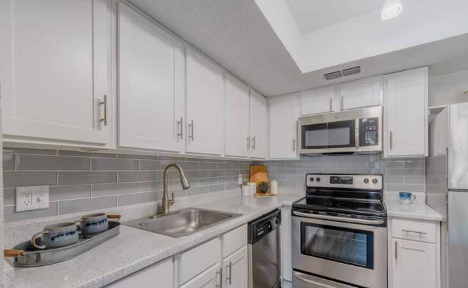 Apartment for rent at 6051 S Hulen St, Fort Worth, TX 76132