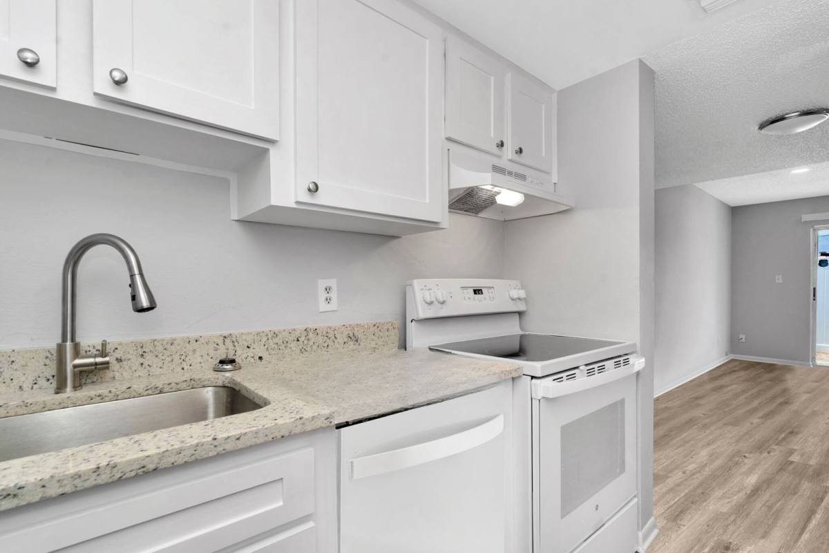Townhouse for rent at 5112 E Temple Heights Rd, Tampa, FL 33617
