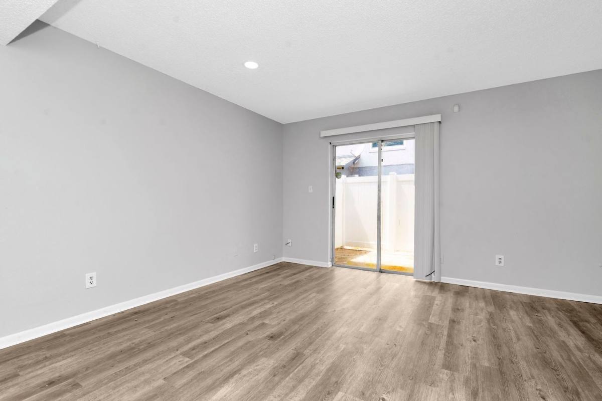 Townhouse for rent at 5112 E Temple Heights Rd, Tampa, FL 33617