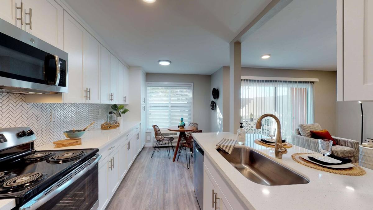 Apartment for rent at 1550-1568 S Juniper St, Escondido, CA 92025