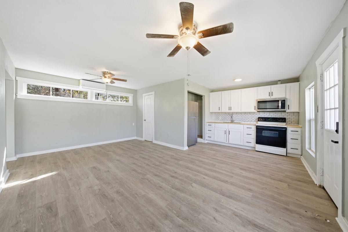 Apartment for rent at 122 Biering St #3, San Antonio, TX 78210