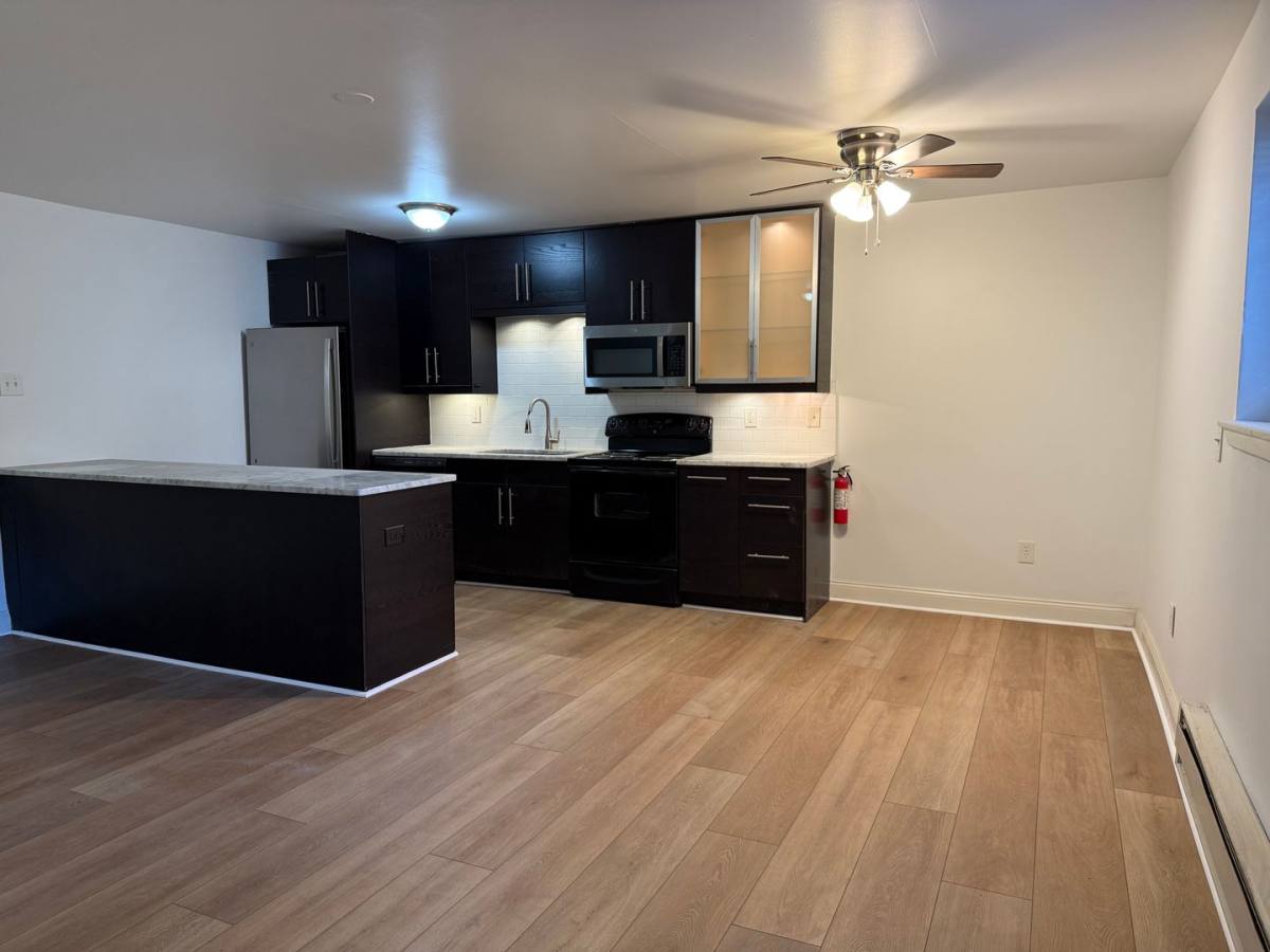 Apartment for rent at 501 Lawrence Rd, Broomall, PA 19008