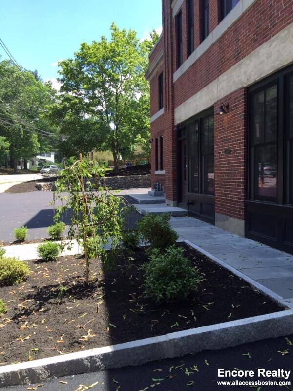 Apartment for rent at 2044 Beacon St #8, Waban, MA 02468
