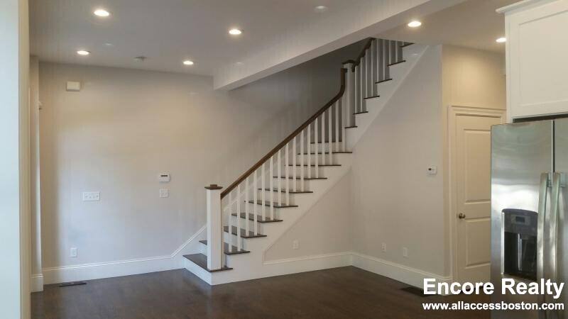 Apartment for rent at 2044 Beacon St #8, Waban, MA 02468