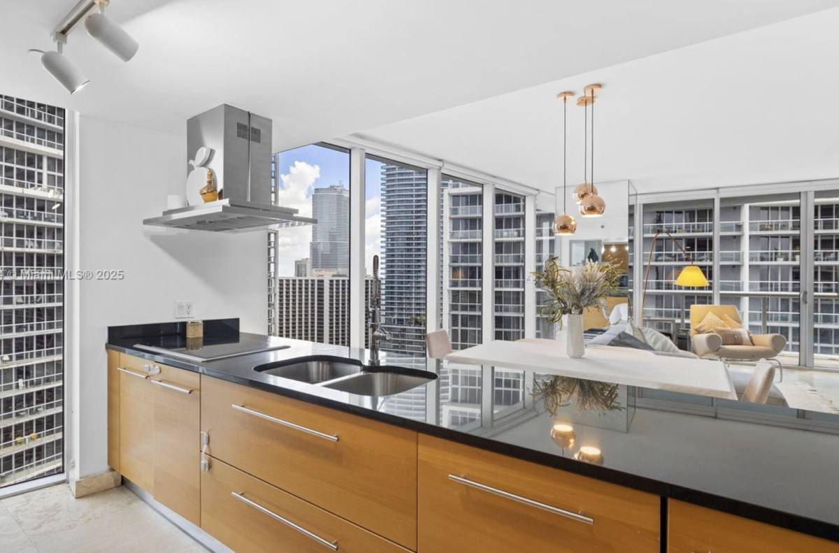 Apartment for rent at 495 Brickell Ave #2410, Miami, FL 33131