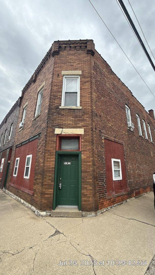 Apartment for rent at 518 Moen Ave 3, Joliet, IL 60436