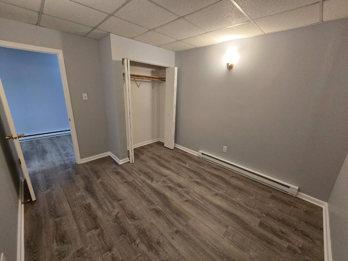 Apartment for rent at 518 Moen Ave 3, Joliet, IL 60436