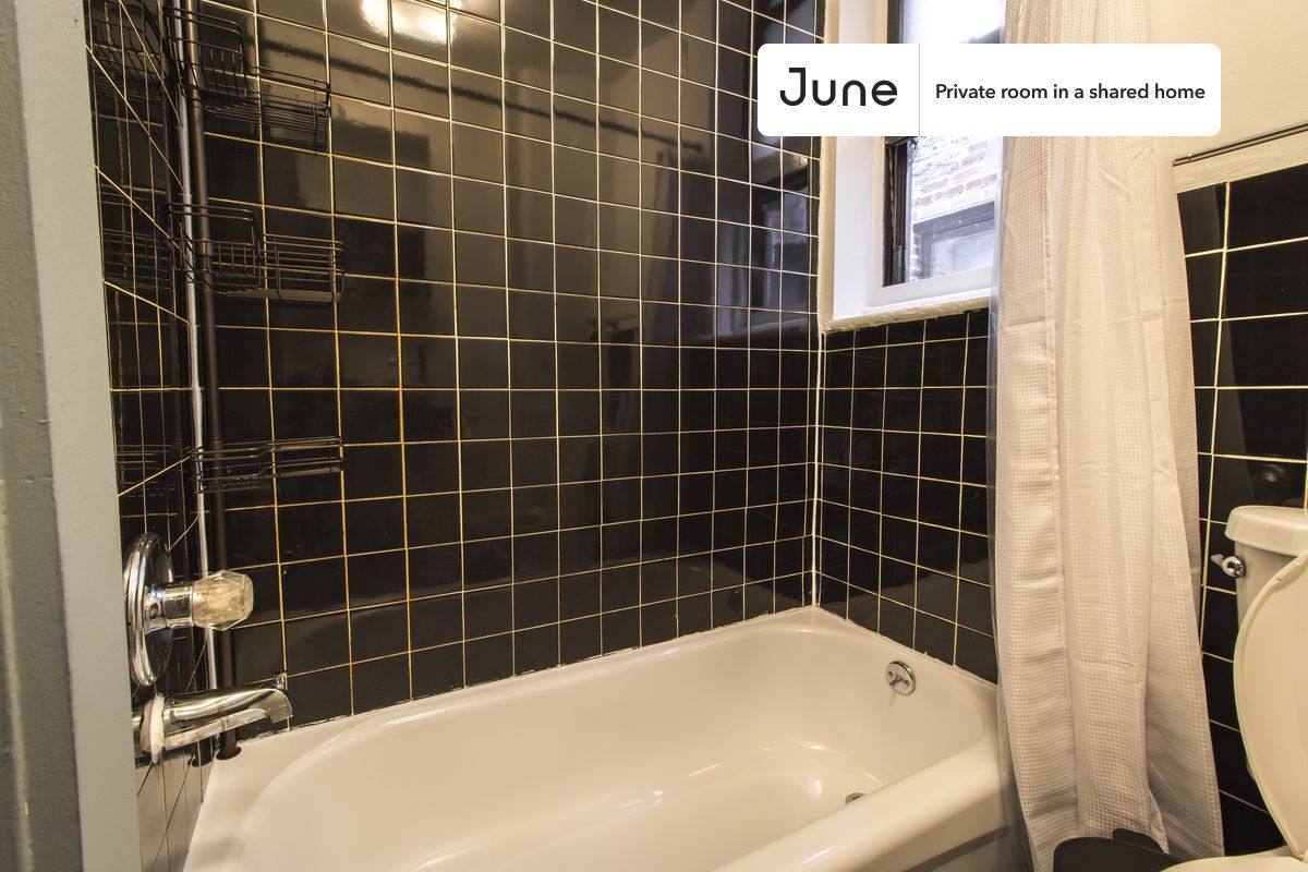 Apartment for rent at 355 E 4th St #C, New York, NY 10009