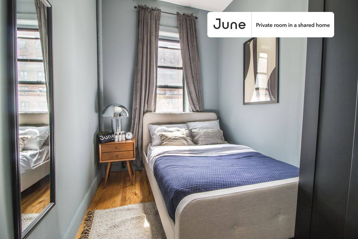 Apartment for rent at 355 E 4th St #C, New York, NY 10009