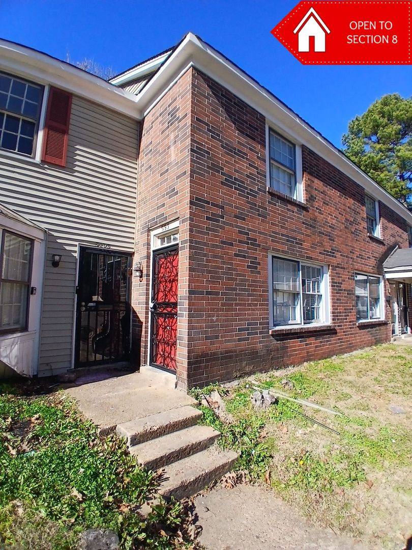 Townhouse for rent at 5193 Flowering Peach Dr, Memphis, TN 38115