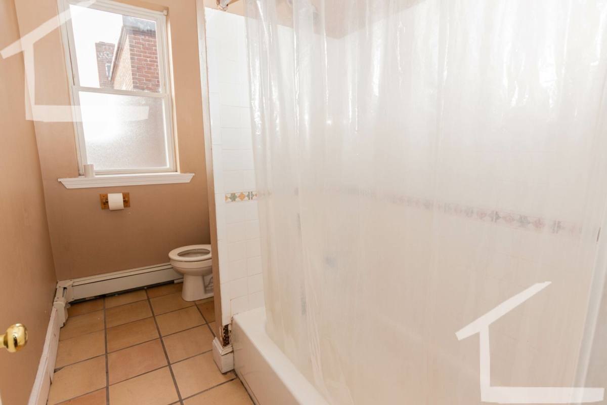 Apartment for rent at 170 Glenville Ave #5, Allston, MA 02134