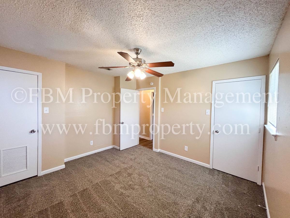 Apartment for rent at 604 Walter Stephenson Rd, Midlothian, TX 76065