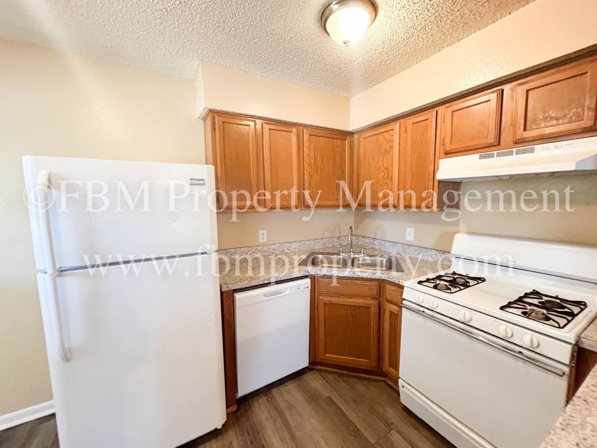 Apartment for rent at 604 Walter Stephenson Rd, Midlothian, TX 76065