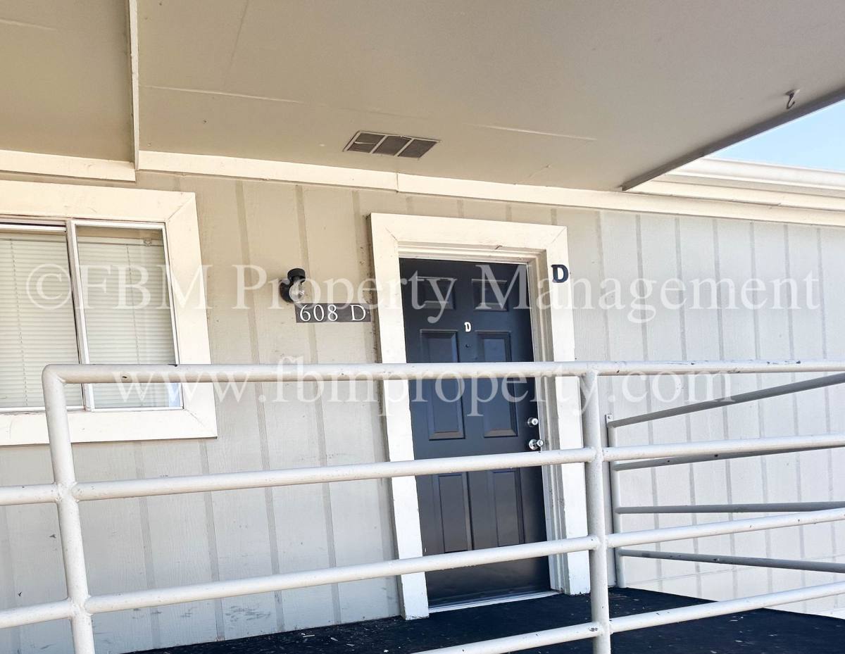 Apartment for rent at 604 Walter Stephenson Rd, Midlothian, TX 76065