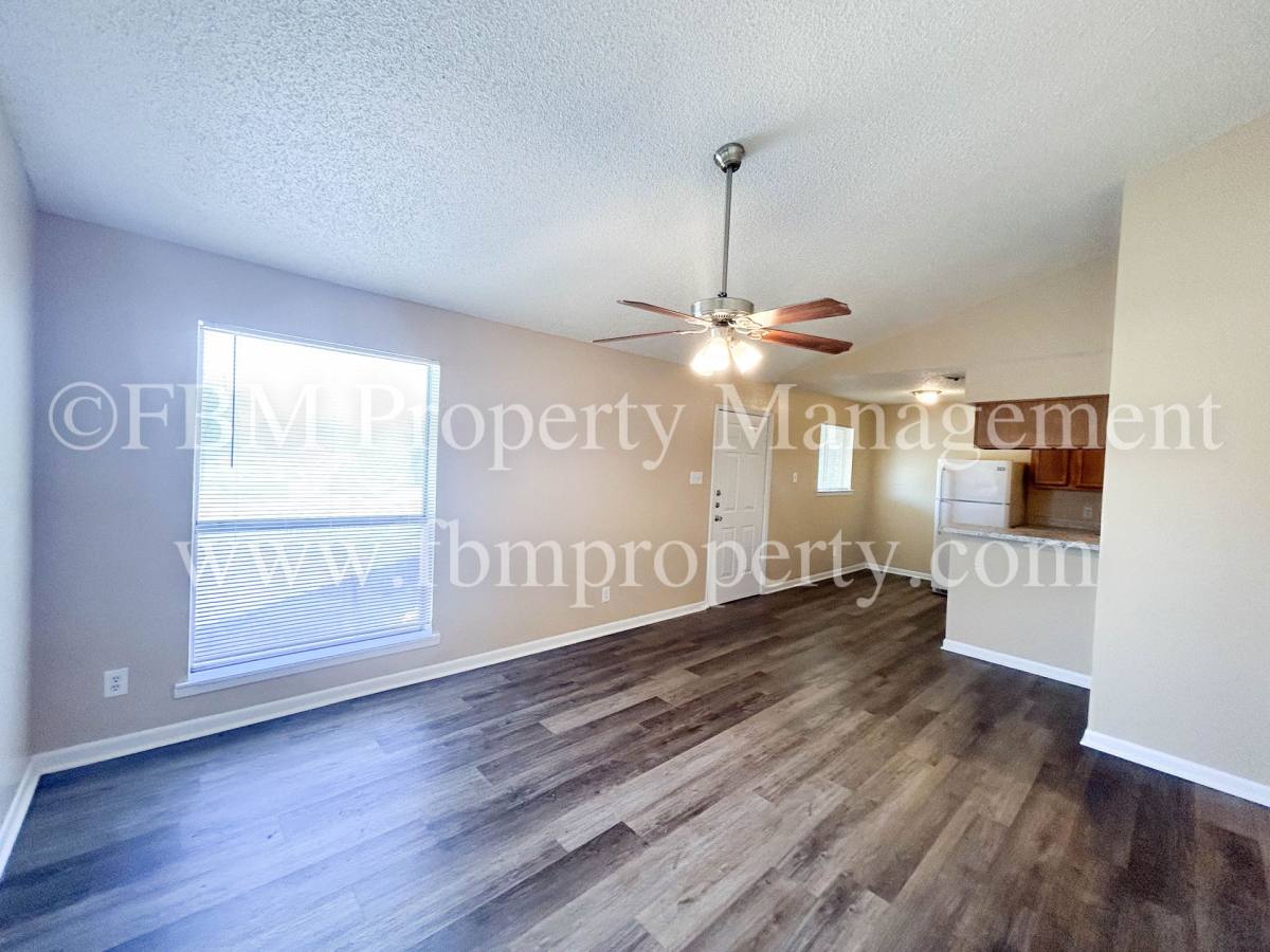 Apartment for rent at 604 Walter Stephenson Rd, Midlothian, TX 76065