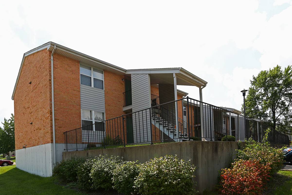 Apartment for rent at 13108 Bulter Oak Dr, Saint Louis, MO 63128