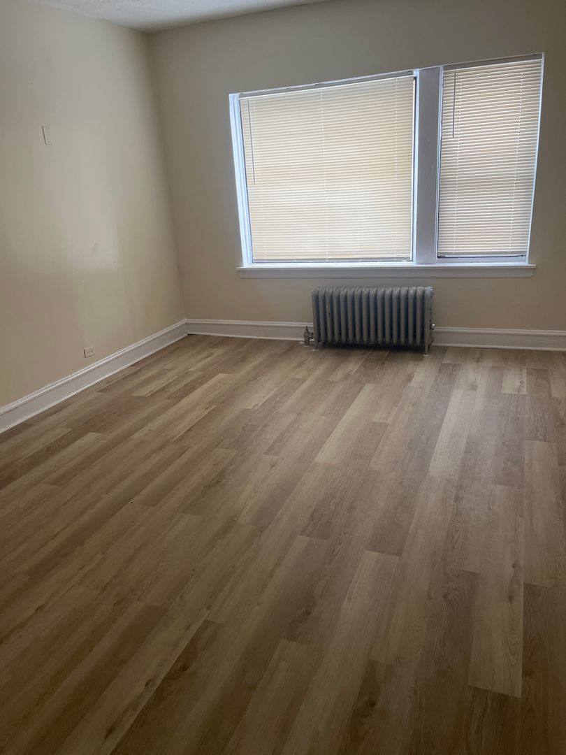 Apartment for rent at 6801 - 6811 S Michigan Ave, Chicago, IL 60637