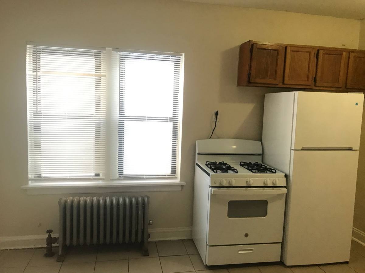 Apartment for rent at 6801 - 6811 S Michigan Ave, Chicago, IL 60637