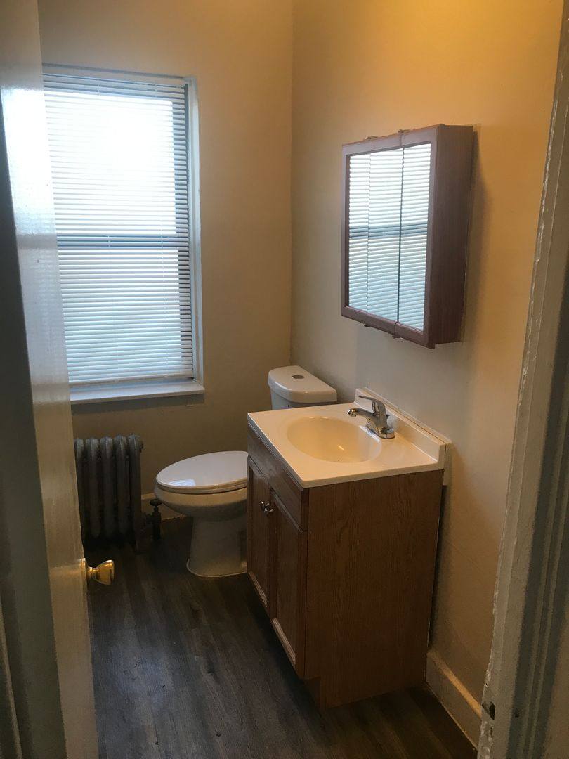 Apartment for rent at 6801 - 6811 S Michigan Ave, Chicago, IL 60637