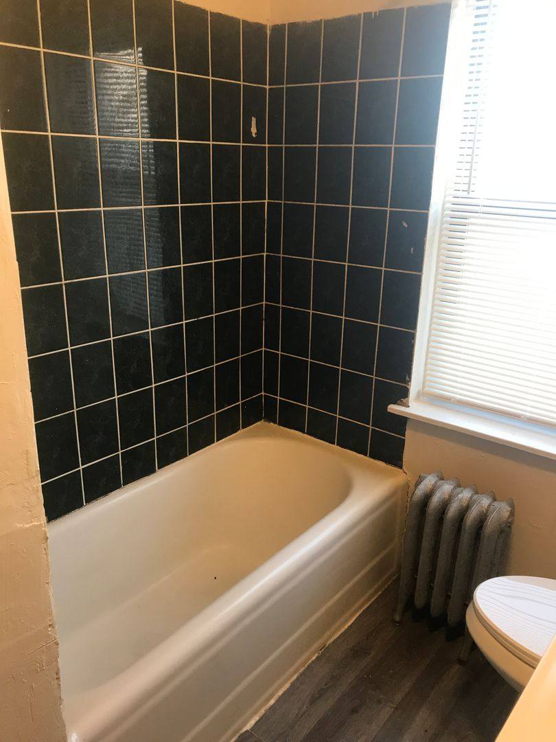 Apartment for rent at 6801 - 6811 S Michigan Ave, Chicago, IL 60637