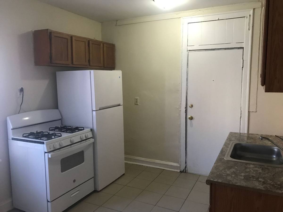 Apartment for rent at 6801 - 6811 S Michigan Ave, Chicago, IL 60637