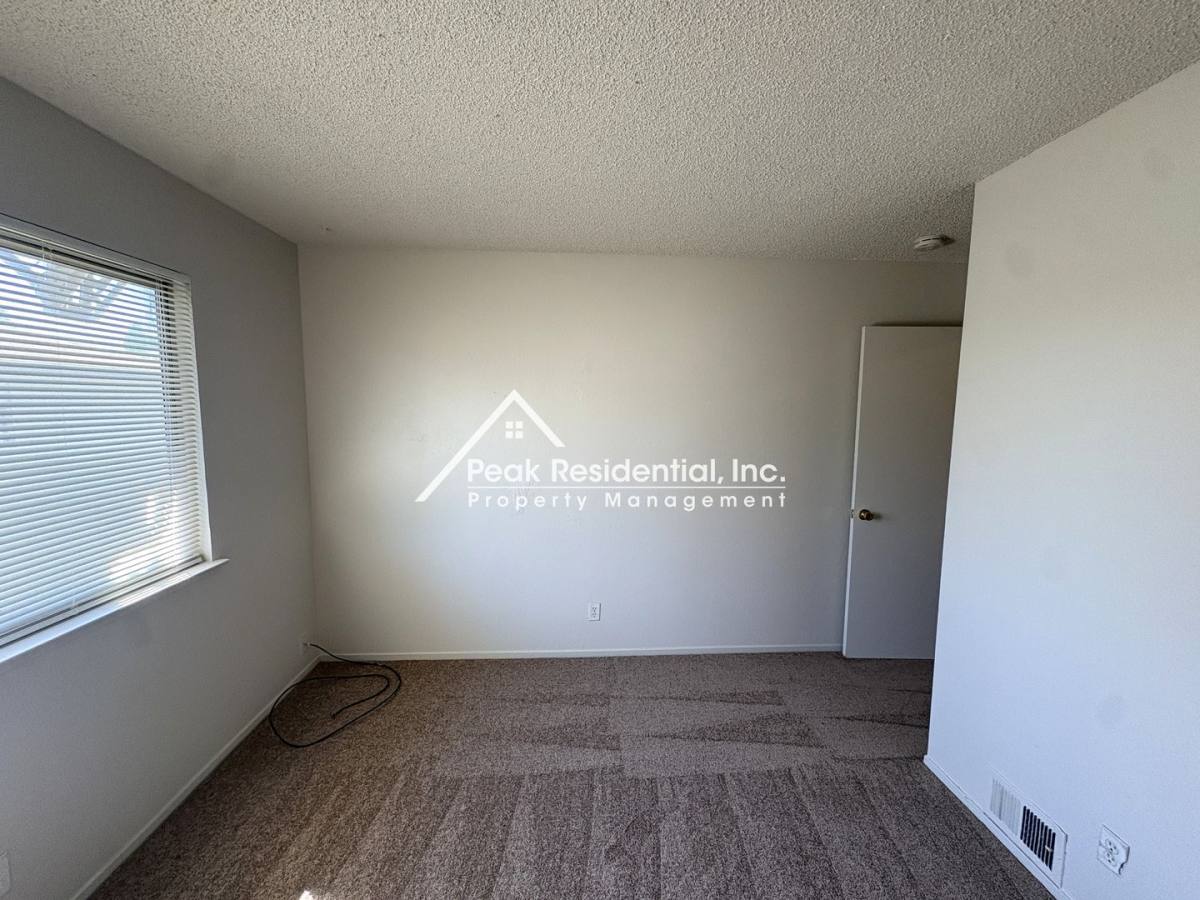 Apartment for rent at 25 La Pera Court, Sacramento, CA 95823