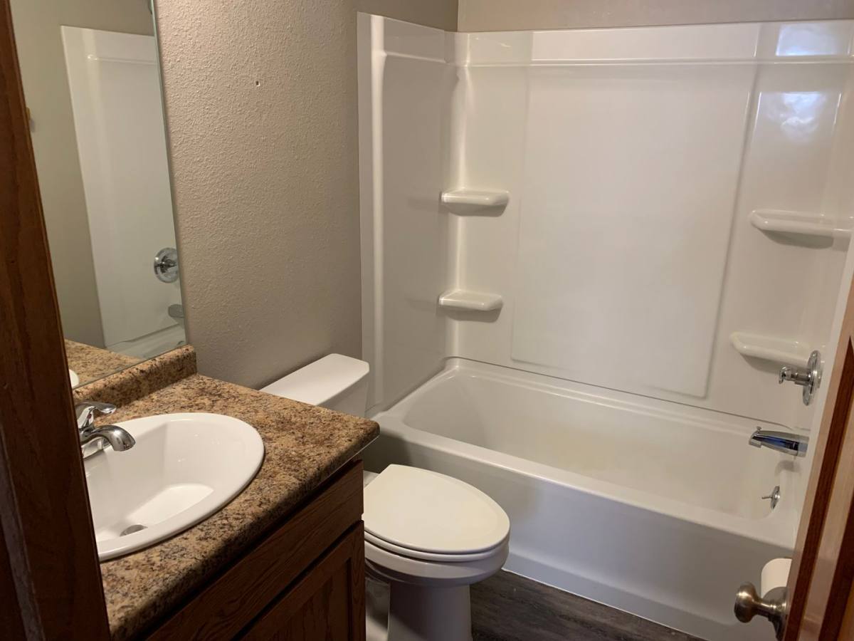 Apartment for rent at 1004 Main St, Pella, IA 50219