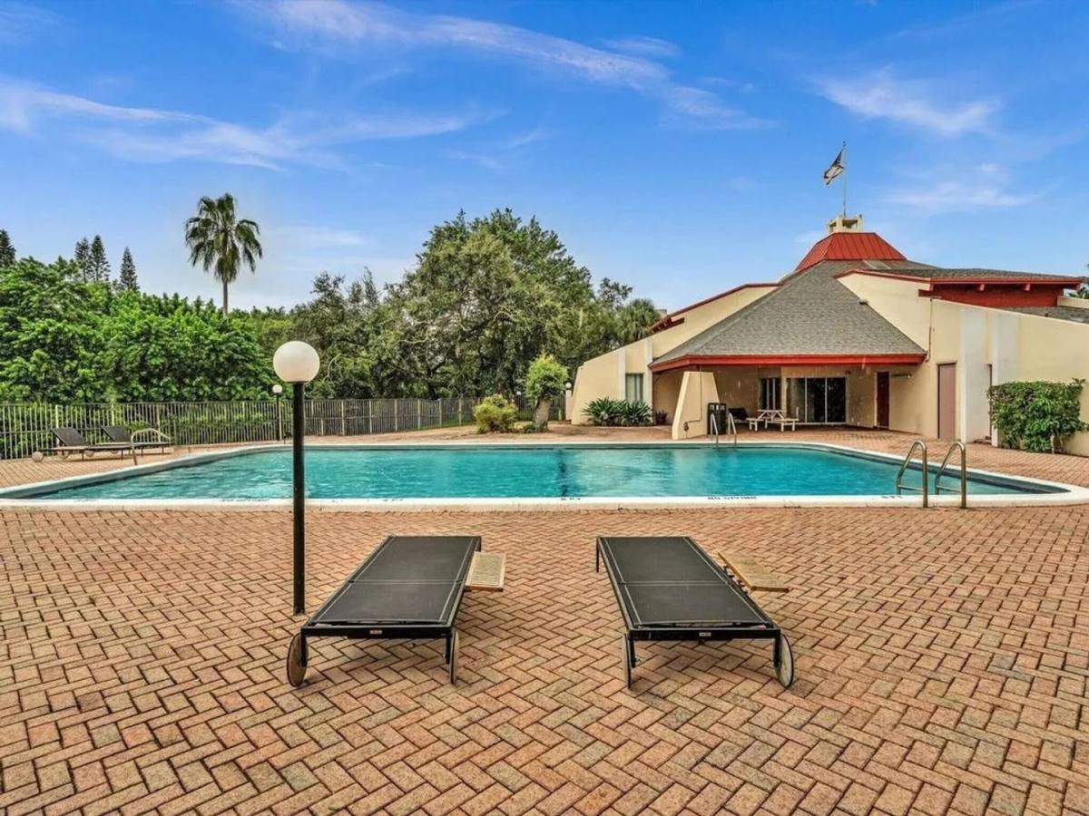 Apartment for rent at 602-630 NW 13th St, Boca Raton, FL 33486
