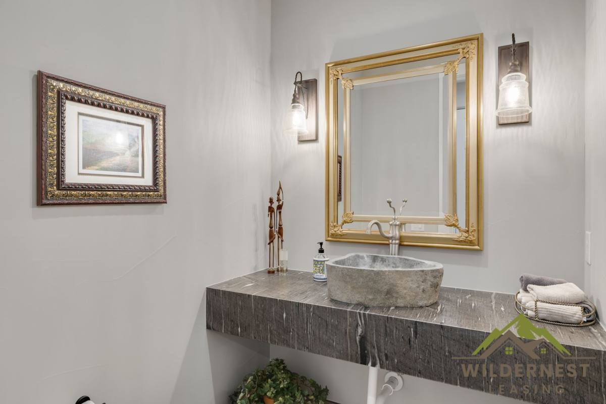 House for rent at 332 Lake View Dr, Silverthorne, CO 80498