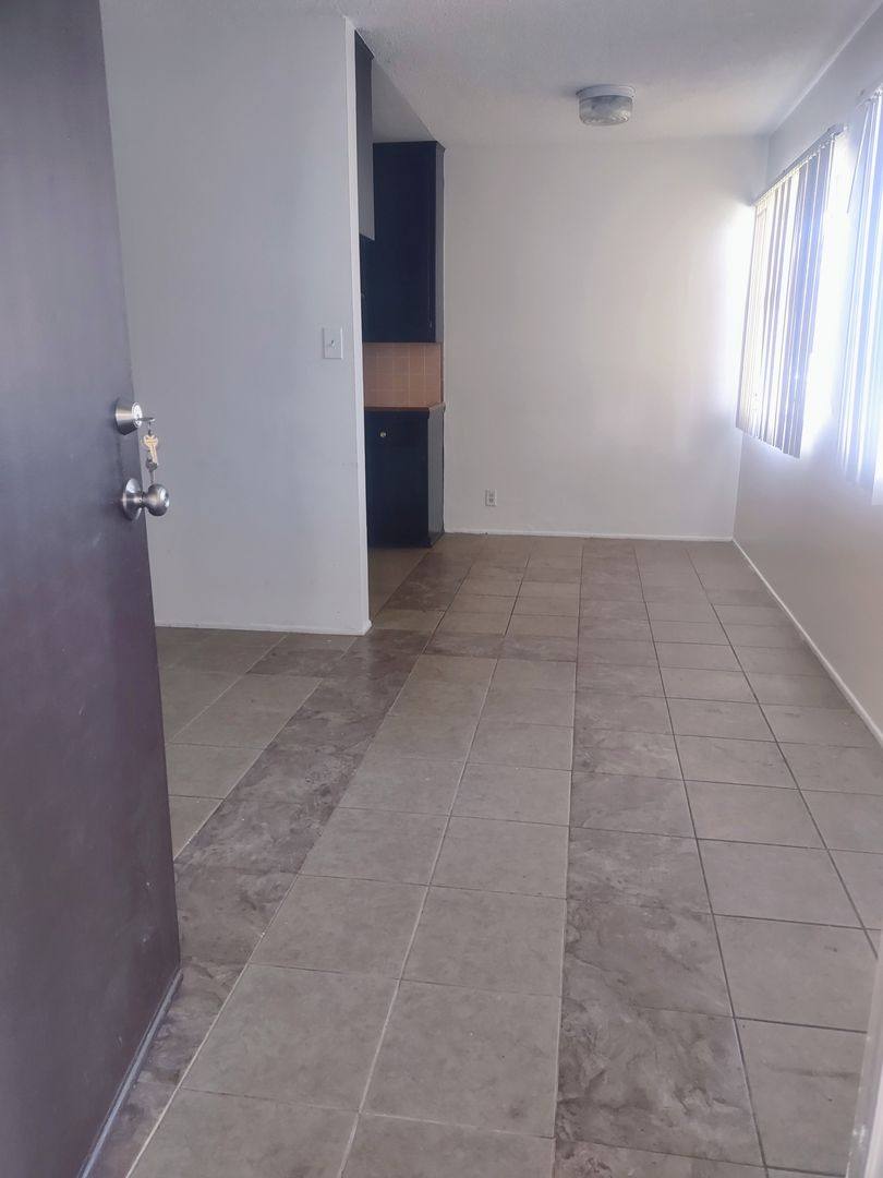 Apartment for rent at 1118 W Fay Lane, Anaheim, CA 92805