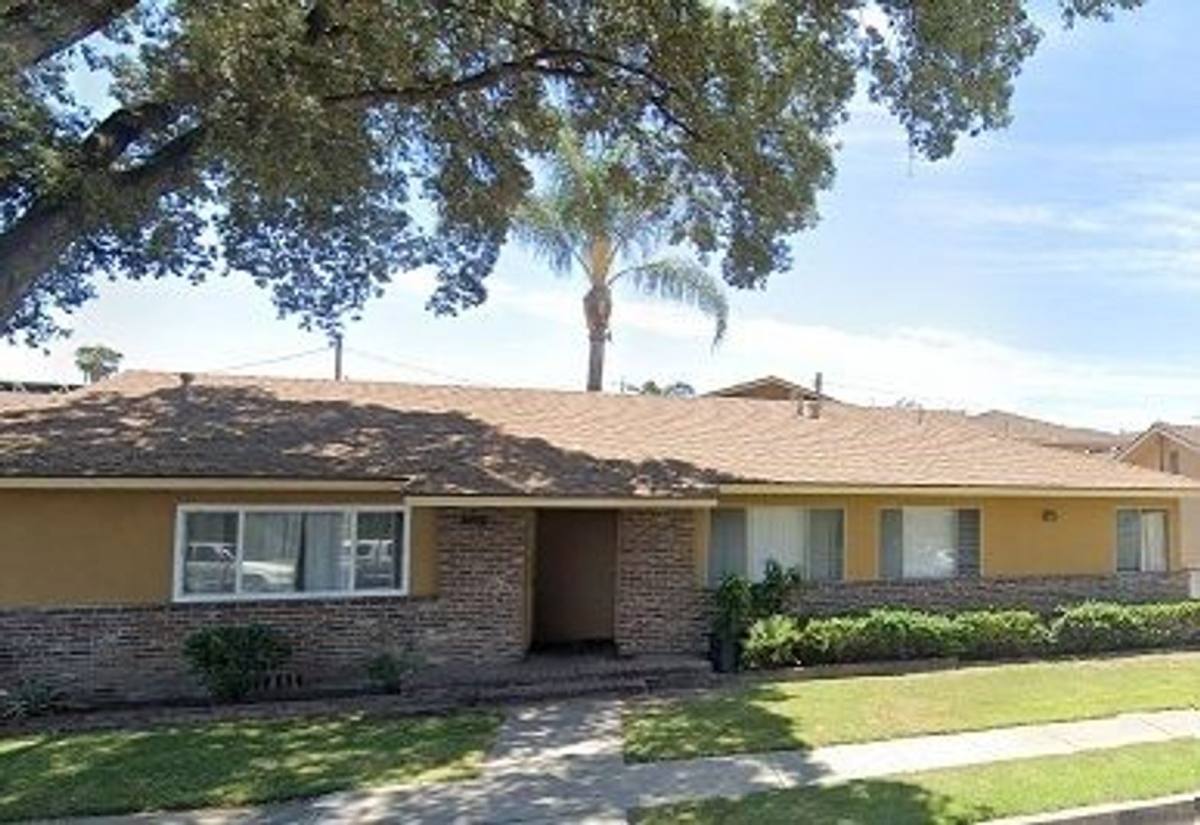 Apartment for rent at 1118 W Fay Lane, Anaheim, CA 92805