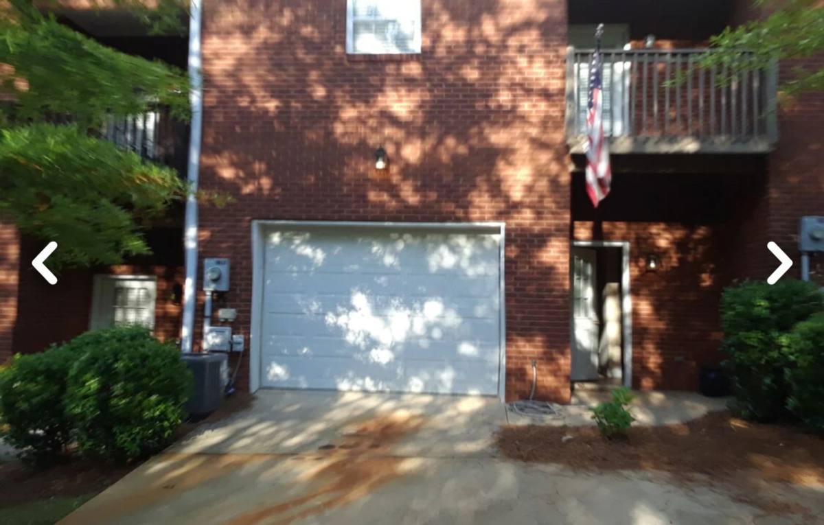 Townhouse for rent at 1293 N Dean Rd, Auburn, AL 36830