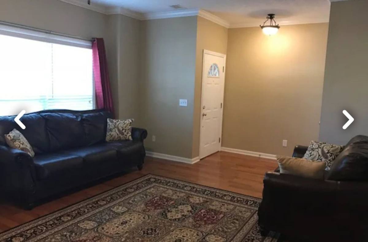 Townhouse for rent at 1293 N Dean Rd, Auburn, AL 36830