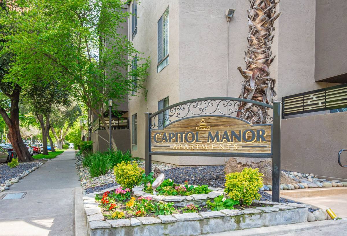 Apartment for rent at 1701 O St, Sacramento, CA 95811